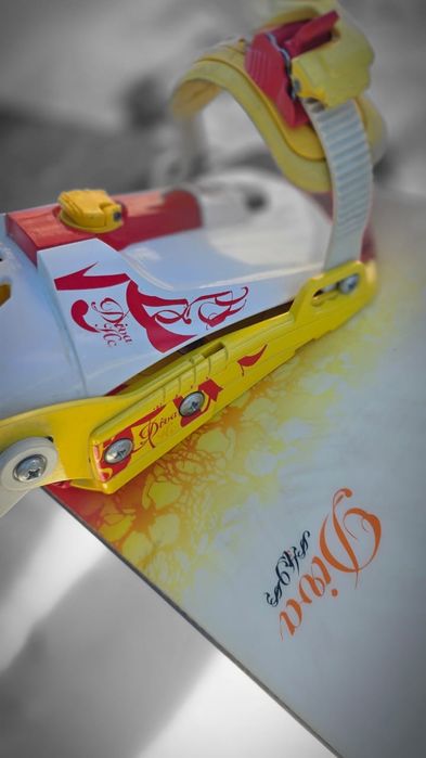 Сноуборд Rossignol Diva с креплениями и ботинками