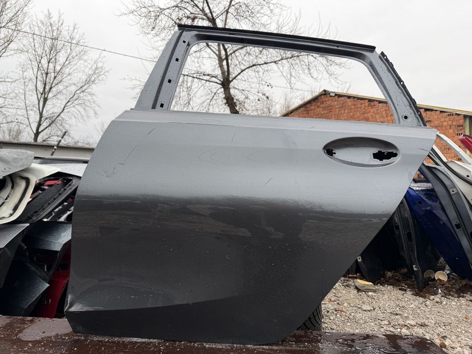 Врата BMW 3 G21