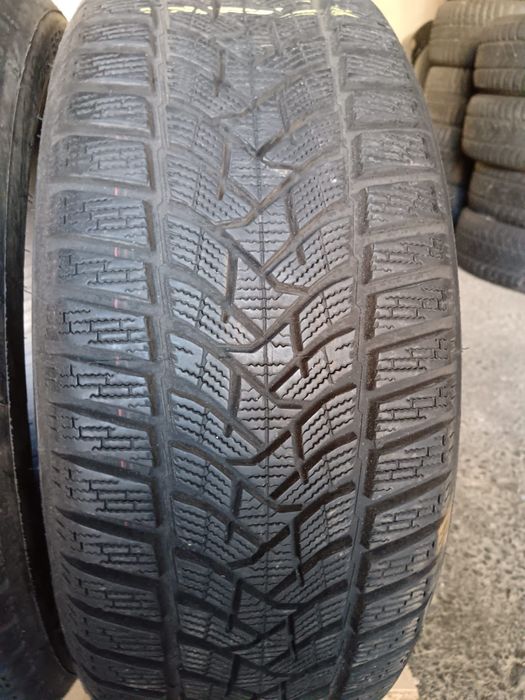 Set 2 anvelope iarna 215/55/17 Dunlop dot 2022