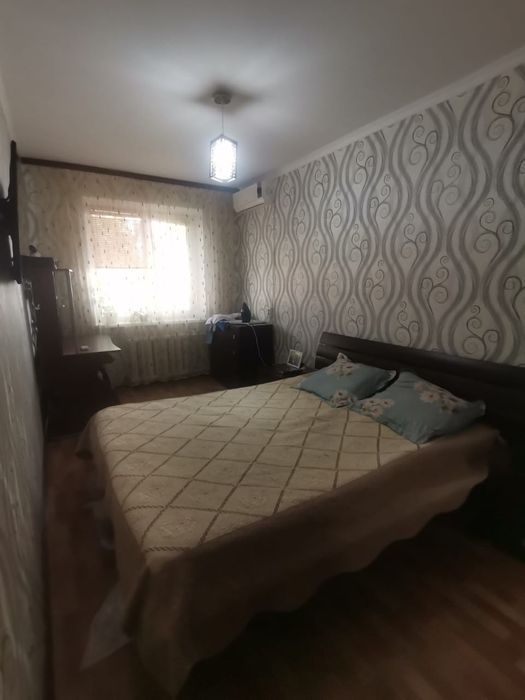 Продам спальный гарнитур