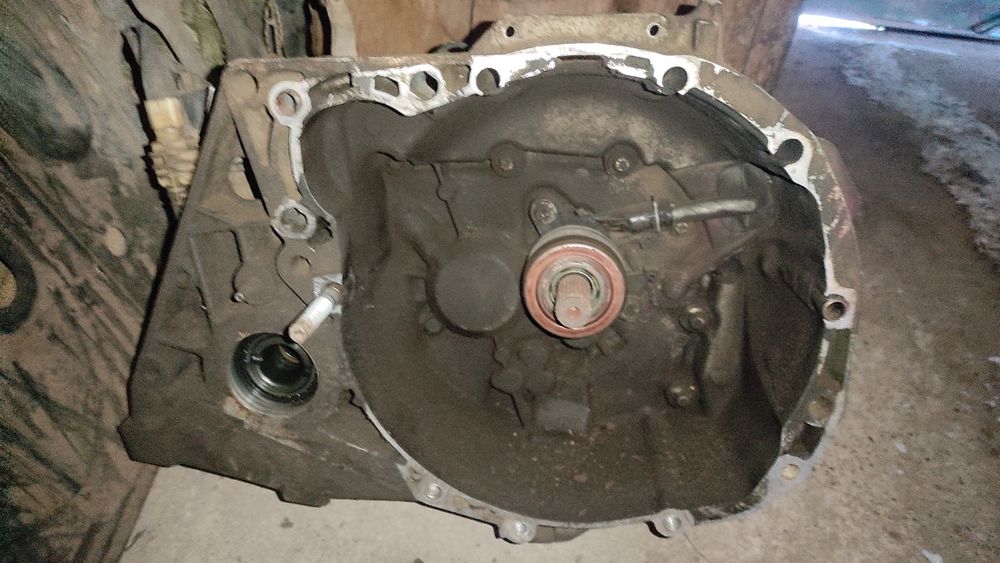 Продам коробку передач Renault Duste - Sandero(Дастер-Сандеро)r