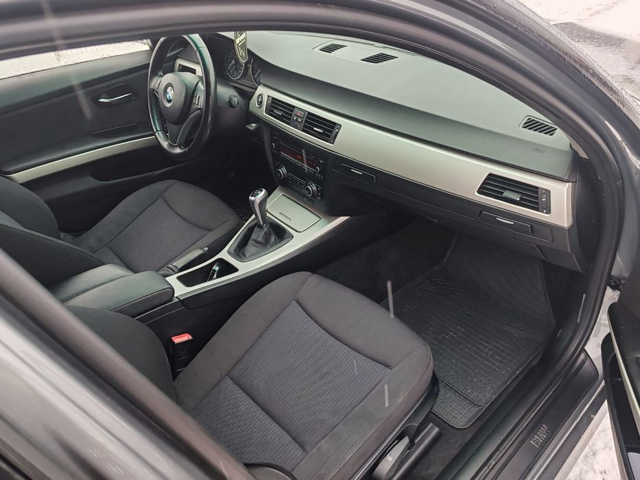 BMW e90 2011 euro 5 proprietar