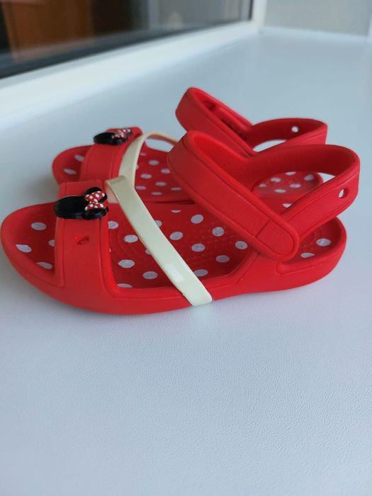 Продам кроксы детские