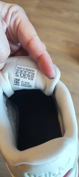 Обувки “Adidas Roguera J”