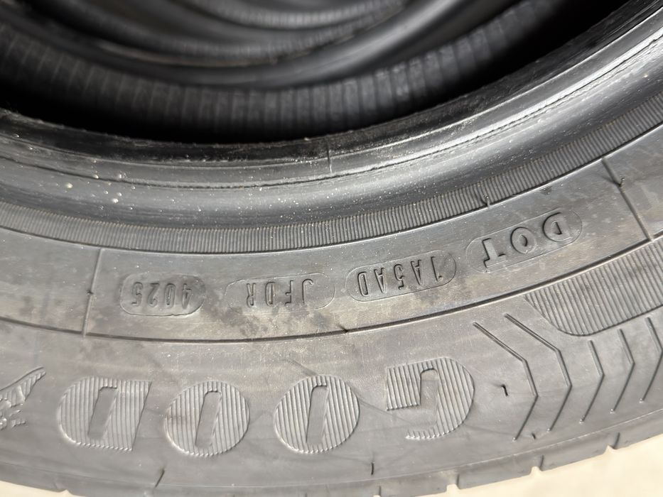 Vand 4 anvelope 185/65/15 goodyear de vară noi