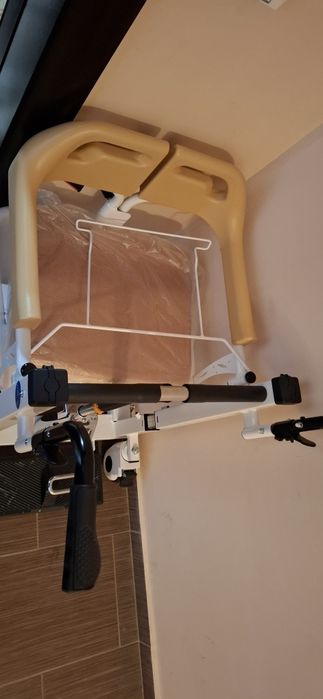 Инвалидна количка-Лифтер