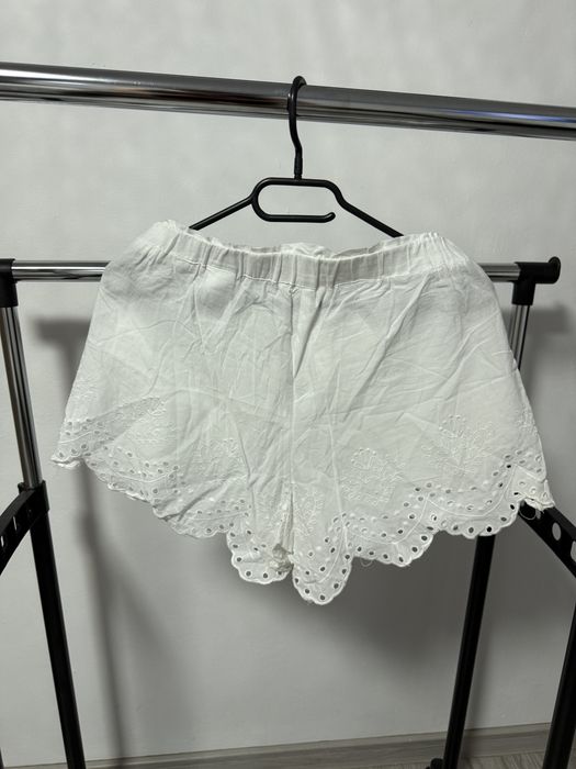 Fusta H&M.