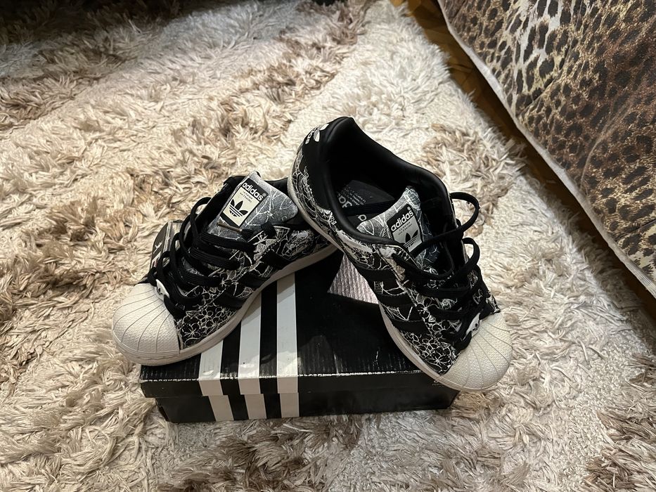 Pantofi sport Adidas