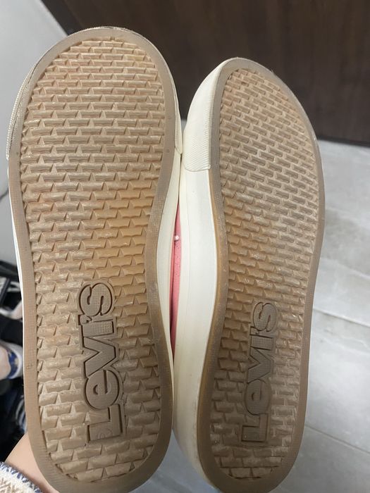 Дамски кецове Levi’s