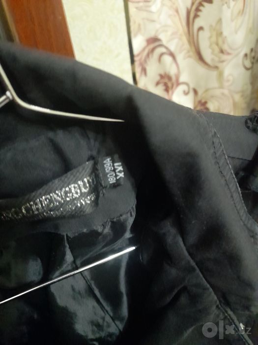 Продам ветровку для девушек и женщины