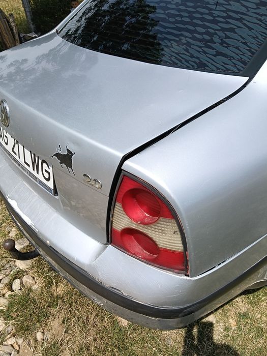 VOLKSWAGEN Passat 2004 — imagine 2