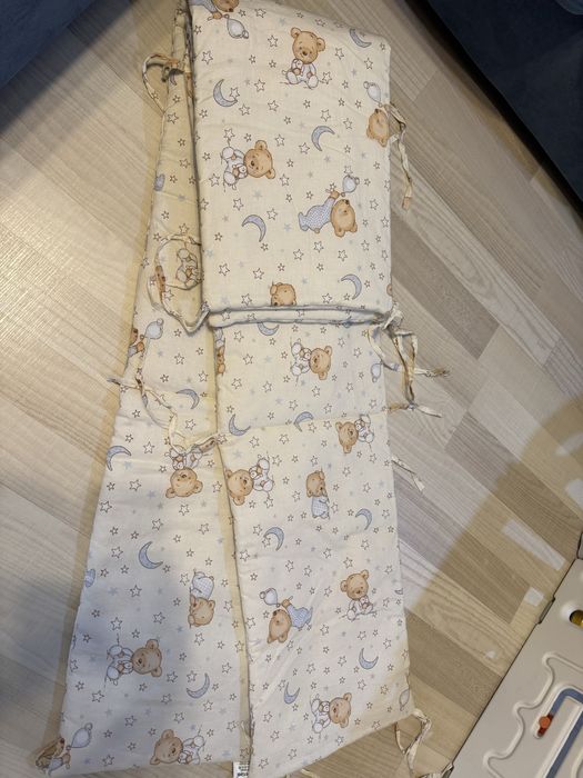 Set patut bebe: laterale/protectii patut perna pilota