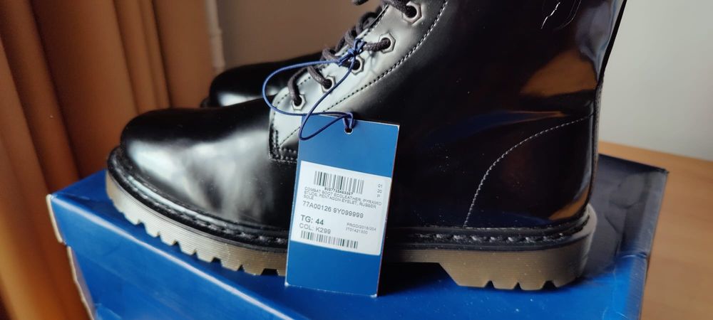 Ghete/bocanci Trussardi Jeans negri pentru barbati,noi cu eticheta, 44