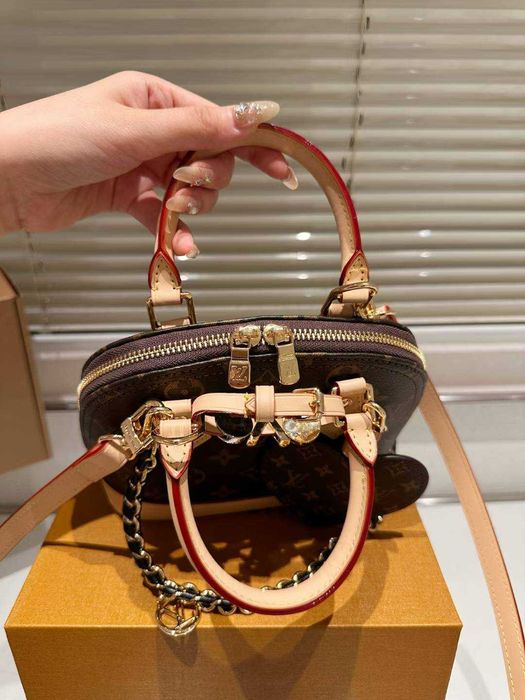 Geanta de mana dama Louis Vuitton 602-05