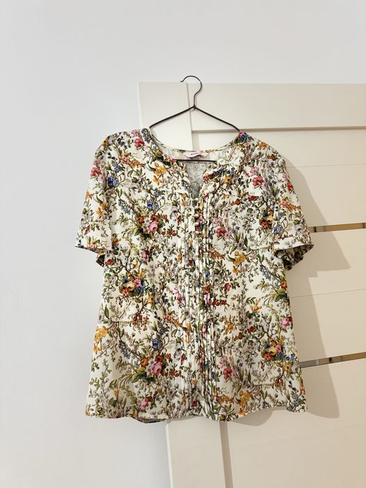 Продам цветочную кофту