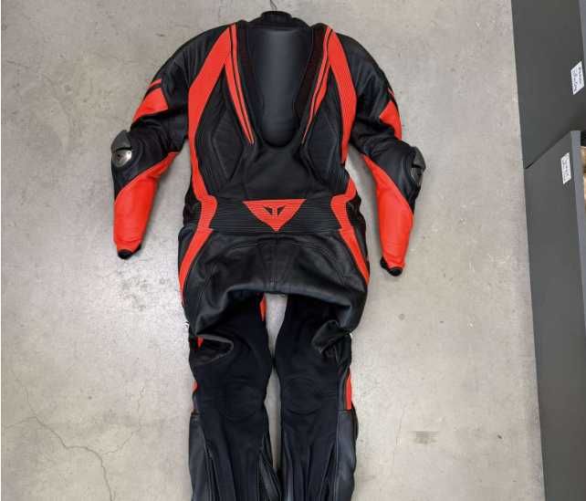 Кожен екип DAINESE ZHКожен екип DAINESE ZH260626  Размер: 50 / M260626  Размер: 50 / M