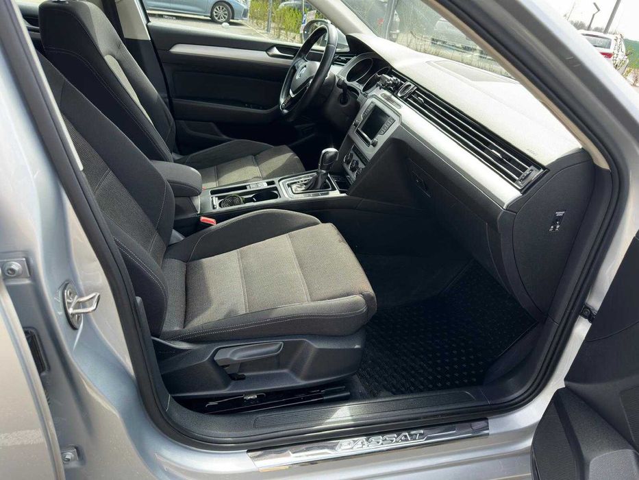 VW Passat B8 2016 / 1.6 TDI  / DSG 7+1 / ErgoComfort