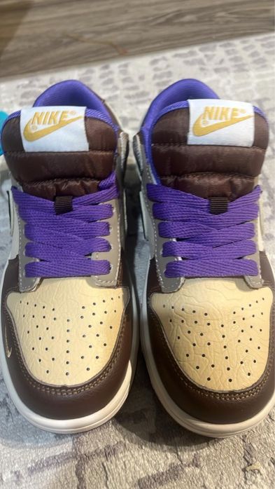 Кроссовки бренда Nike