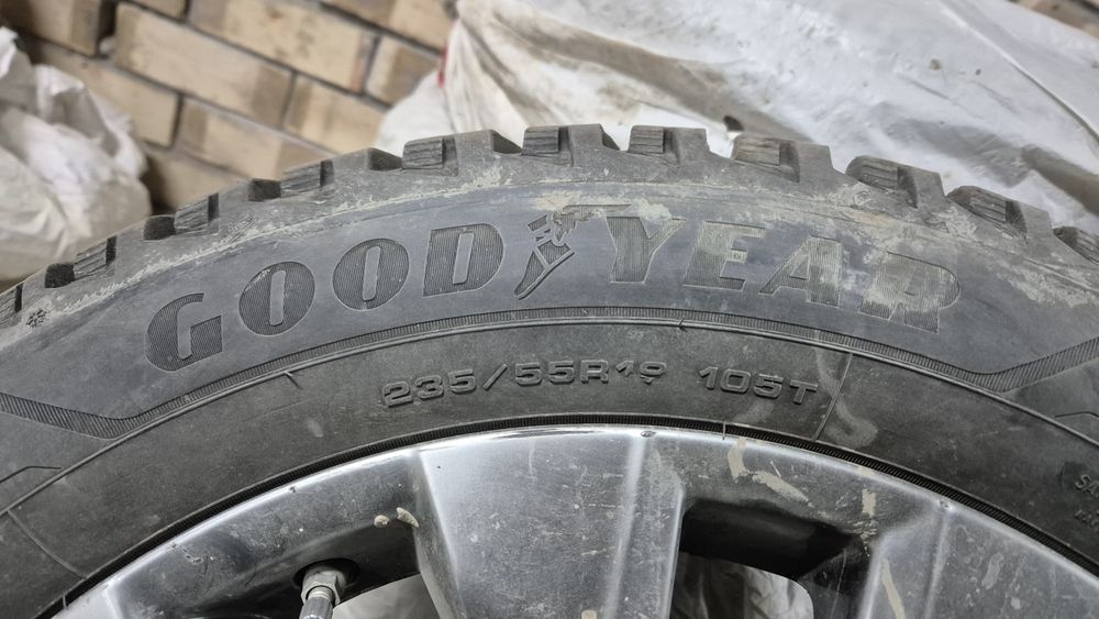 Продам оригинал диски от рав 4