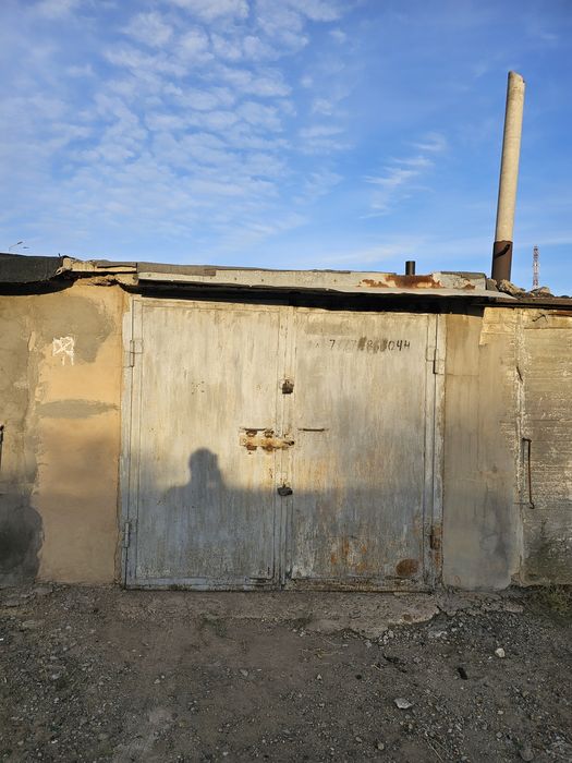 Сдам гараж в центре