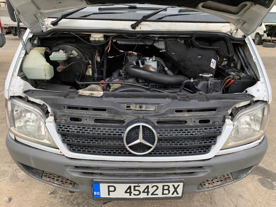 Chiuloasa Vibrochen Bloc motor Piston Baie Mercedes SPRINTER 411 413