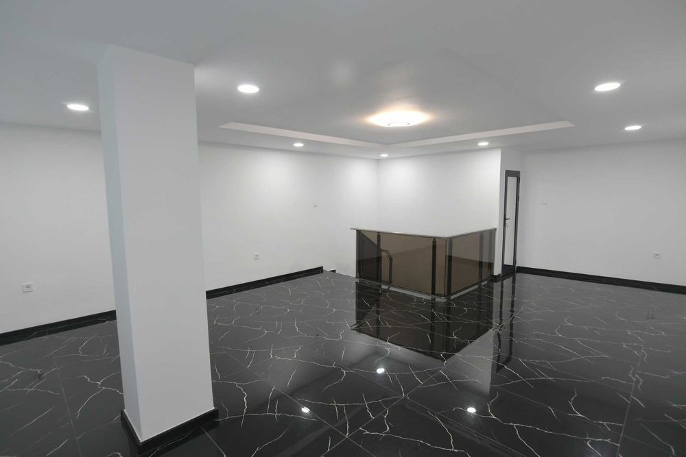 Продава се Магазин в Казанлък - 90 кв.м за 2556 €/кв.м - Снимка #9