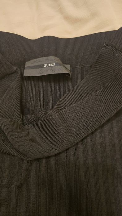 Продавам пола на Guess