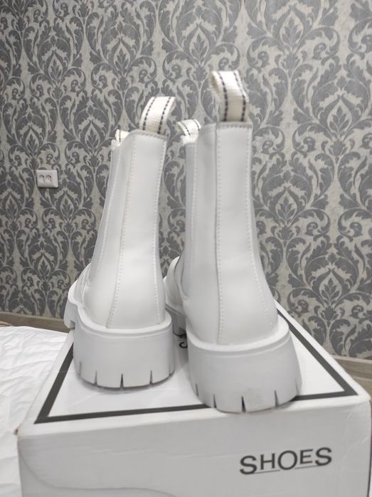 кожаные ботиночки  демисезонные ПРОДАМ