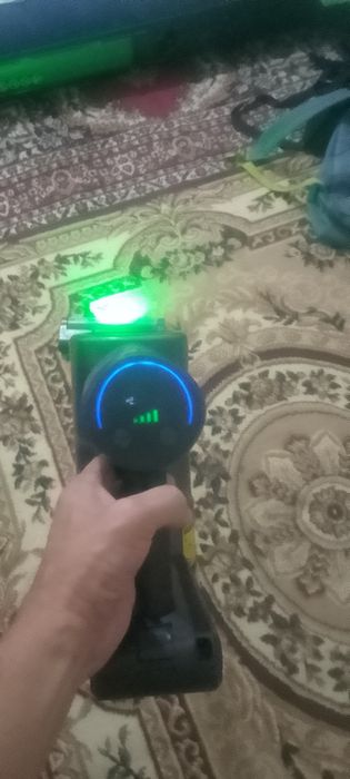 Продам два пылесоса