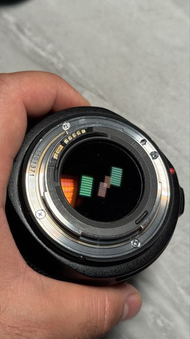 Canon EF 50mm f/1.2L USM