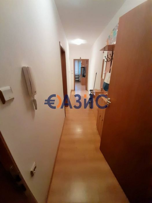 Продава се Двустаен апартамент в к.к. Слънчев бряг - 70 кв.м за 965 €/кв.м - Снимка #4