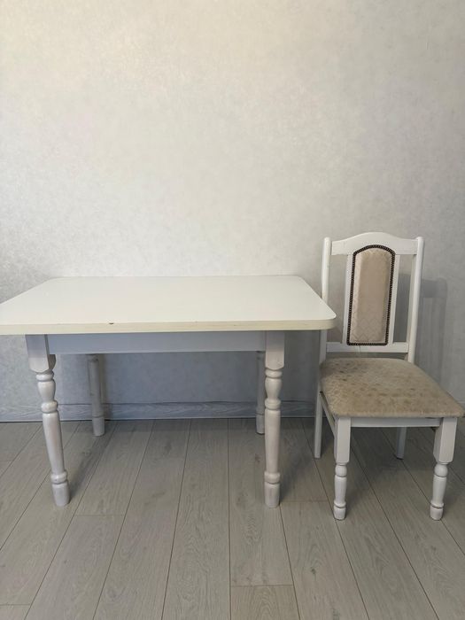 Продам стол со стульями