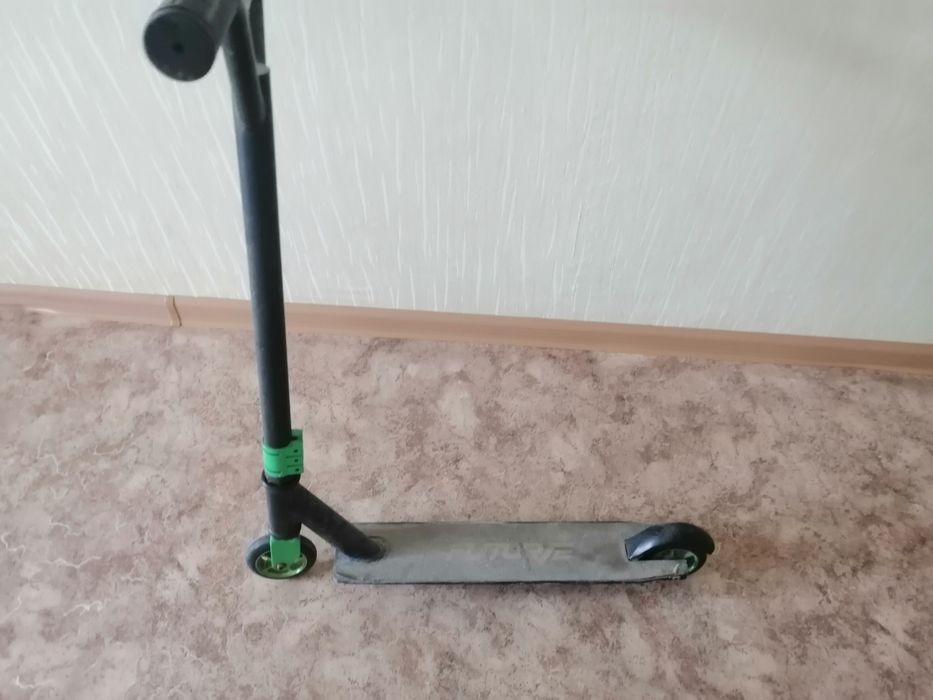 Продаю самокат в отличном состоянии.