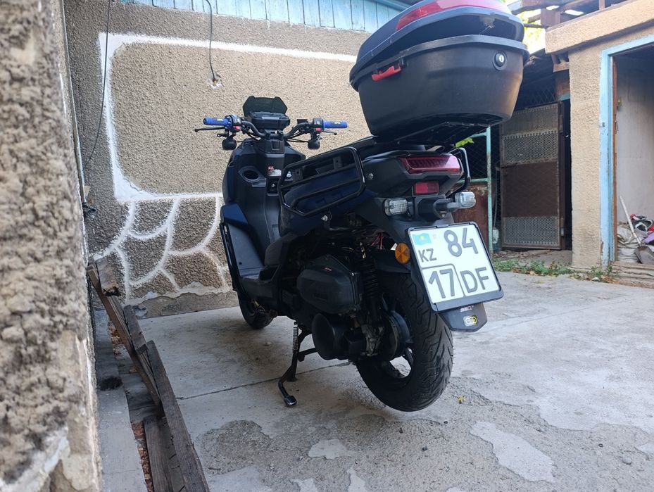 Скутер танк 150.