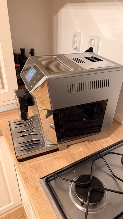 DeLonghi PrimaDonna Class espressor automat premium CONNECT aplicatie