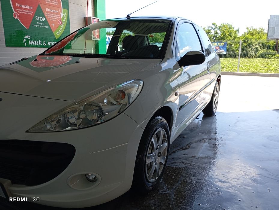 PEUGEOT Unknown Model 2010 — imagine 2