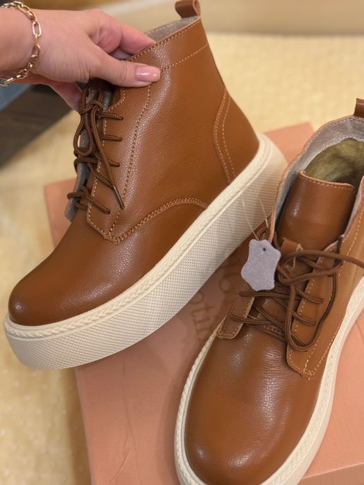 Боти естествена кожа