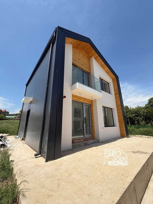 Продава се Къща в с. Богомилово, Област Стара Загора - 100 кв.м за 1800 €/кв.м - Снимка #1