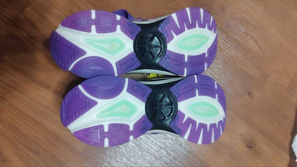 Новые кроссовки OneMix