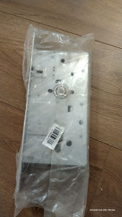 Замок внутриний врезной