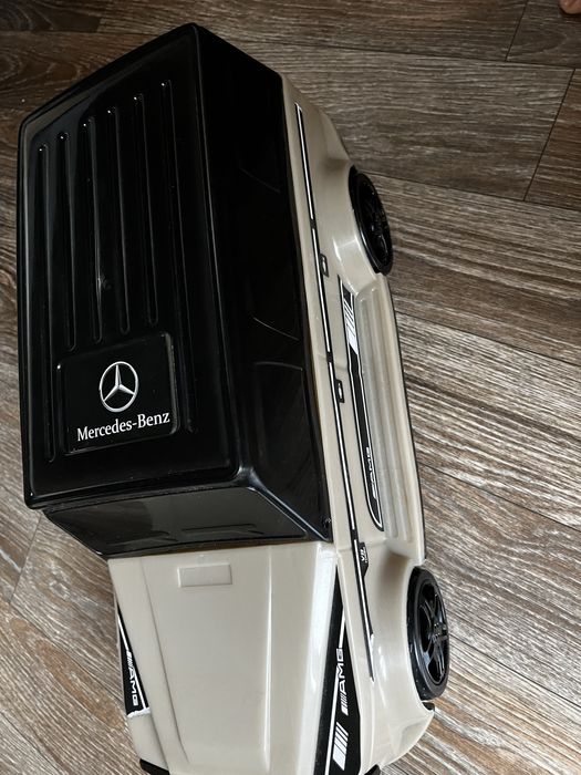 Продам детскую машинку и мяч