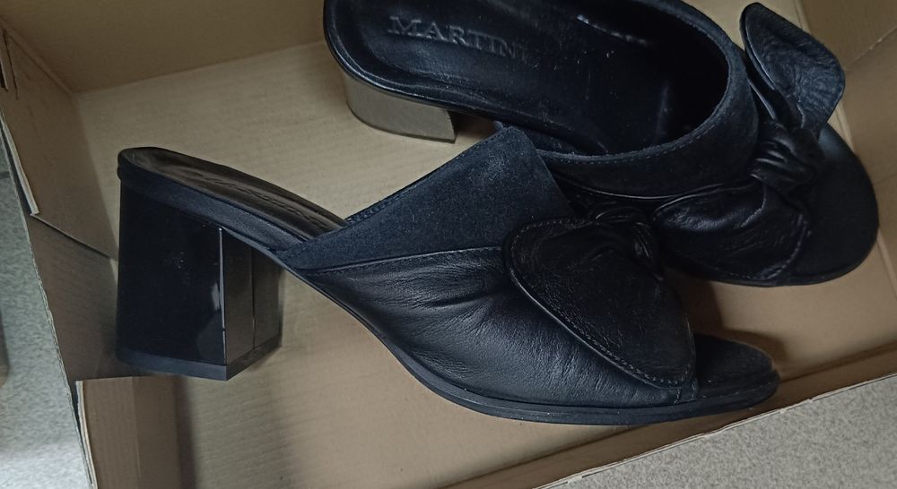 Martini 37 номер чехли от естествен велур и лак