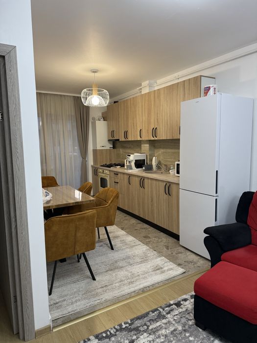 Apartament cu 2 camere de inchiriat