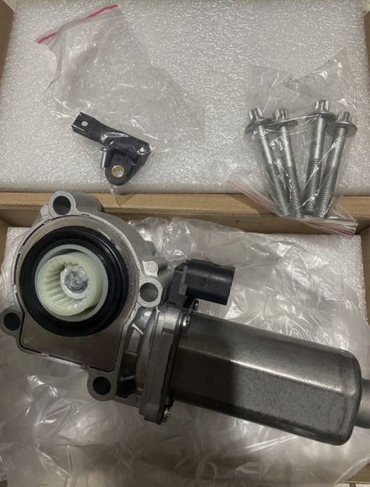 Motor motoras cutie transfer modul Bmw X3 E83 X5 E53 E70 X6 E70 m57