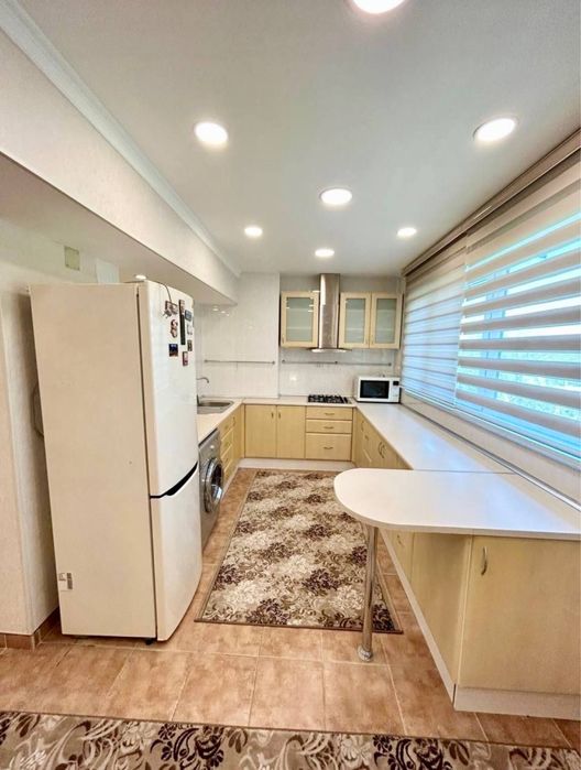 Продается Ц1, Бибигон, 4 комнатная, Галерейка!