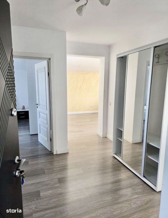 Apartament 3 Camere bloc nou , terasă + parcare auto !