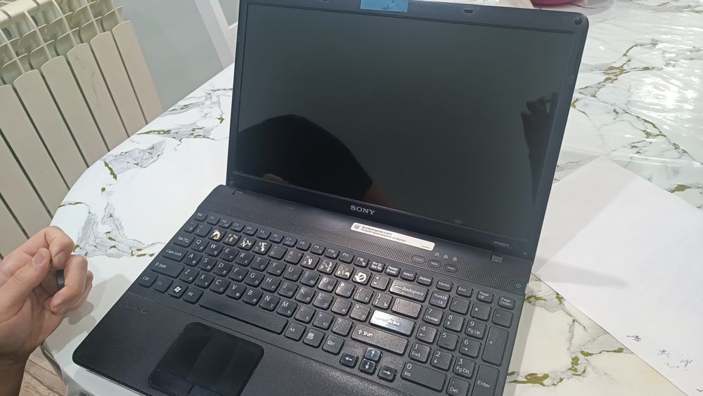 Ноутбук для запчасти