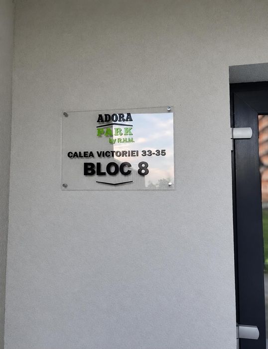 Închiriez apartament