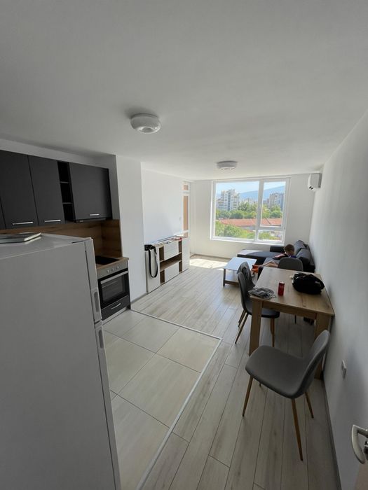 Дава се под наем Двустаен апартамент в Пловдив, Тракия - 66 кв.м за 388.62 € - Снимка #1