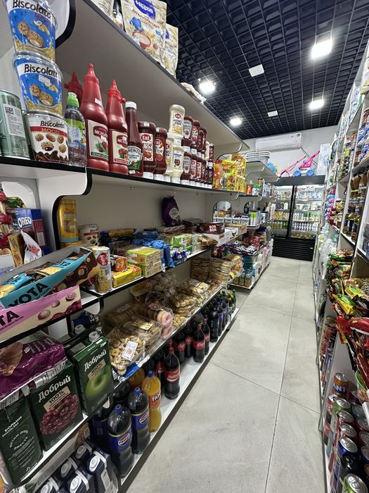 Витрины для продутового магазина